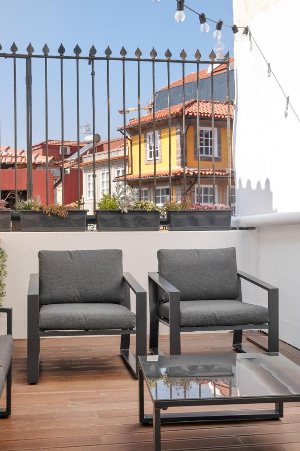 Historical Penthouse At Cardosas Block Apartment Porto Exterior photo